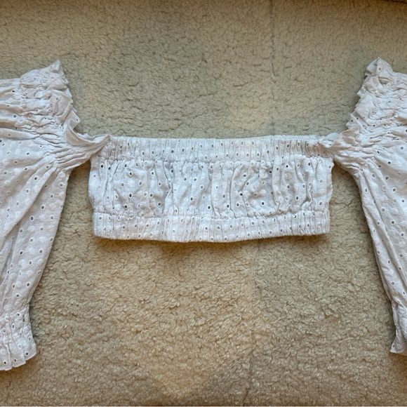 ARE YOU AM I White Eyelet Puff Sleeve Crop Top - Picture 2 of 2